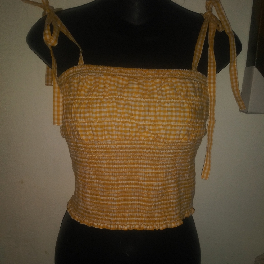 Halter top w/straps size Medium